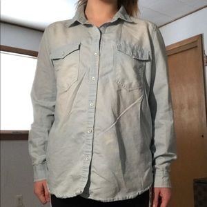 Button-Down w/ tiger/flower patch on back.